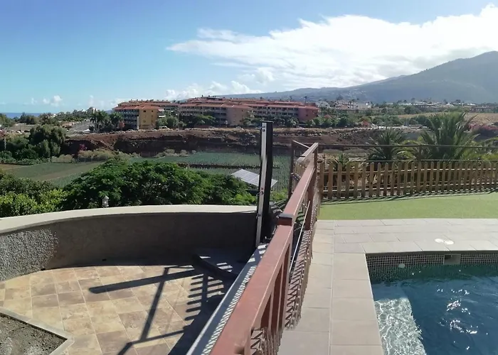 Nyaraló Tapias, Casa Mane